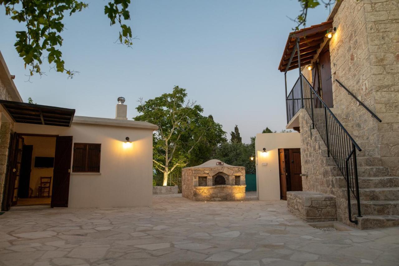 Droshia Traditional Homes, Coco-Mat Full Experience Dhrousha 외부 사진