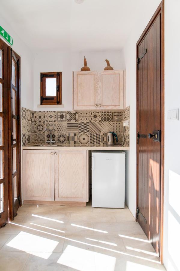 Droshia Traditional Homes, Coco-Mat Full Experience Dhrousha 외부 사진
